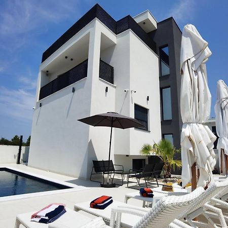 Villa Emperor Srima Exterior foto