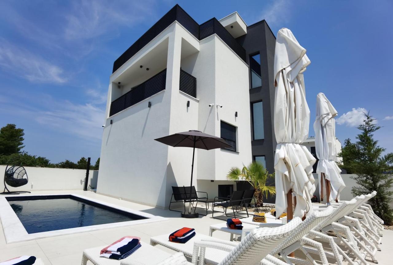 Villa Emperor Srima Exterior foto